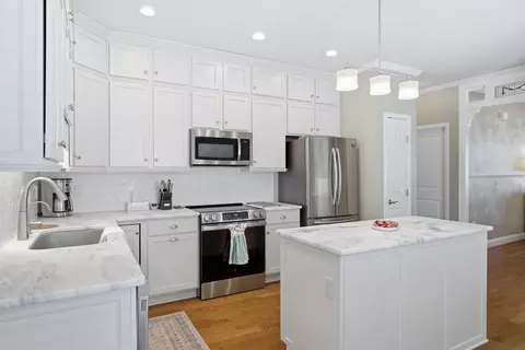 Kitchen - 953 Bolejack Blvd, Roanoke, VA 24019 photo 5 of 7