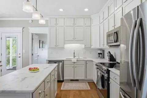 Kitchen - 953 Bolejack Blvd, Roanoke, VA 24019 photo 2 of 7