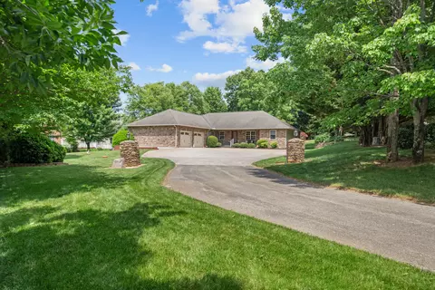 1475 Edgebrook Rd, Salem, VA 24153