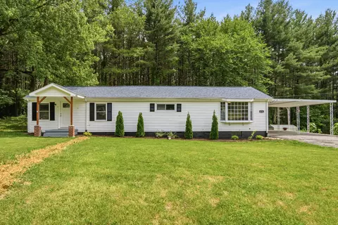 6734 Blacksburg Rd, Catawba, VA 24070
