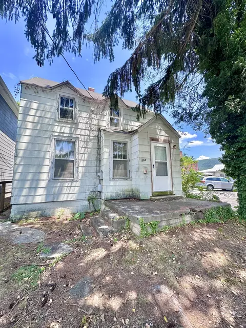 514 Rose Ave, Clifton Forge, VA 24422