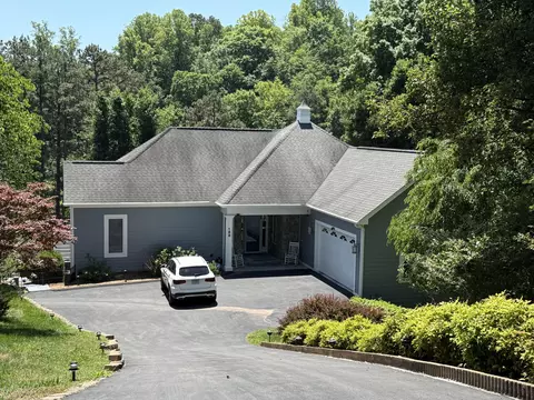 188 Lemon Ln, Hardy, VA 24101