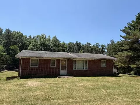 4689 Pittsville Rd, Pittsville, VA 24139
