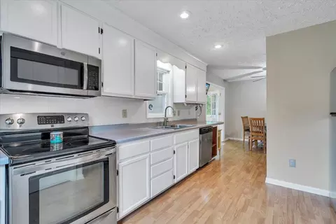 Kitchen - 420 Juniper Rd, Hardy, VA 24101 photo 2 of 2