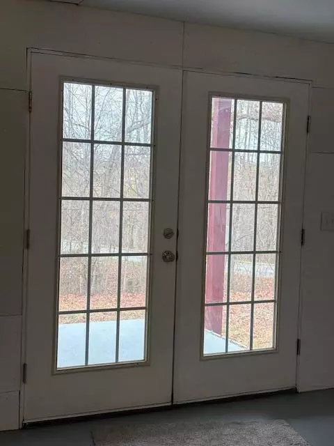 Entry Way - 21 Berkeley Ln, Evington, VA 24550 photo 2 of 4