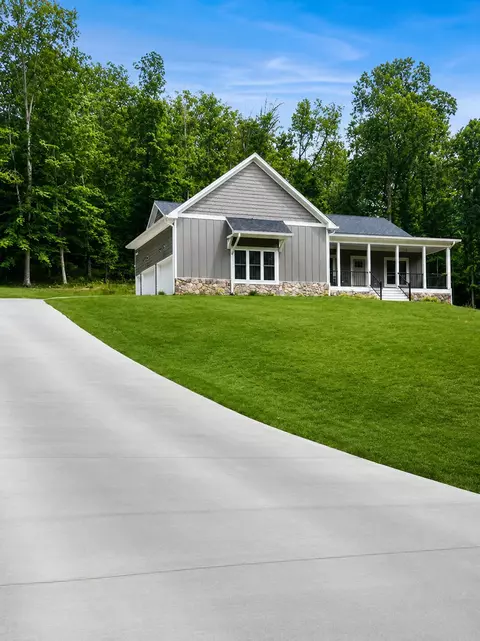 1206 Terrrace Dr, Salem, VA 24153