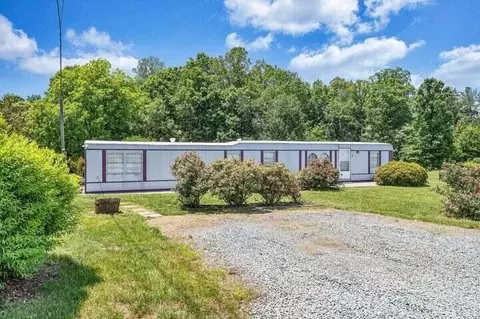653 Jubal Early, Wirtz, VA 24184