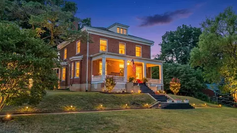 110 Green St, Salem, VA 24153