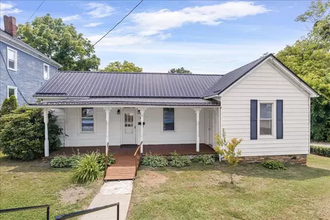 95 Spring St, Rocky Mount, VA 24151