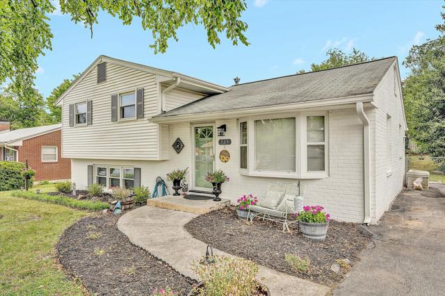 509 Water Oak Rd, Roanoke, VA 24019
