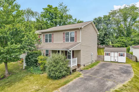 1400 Rigby St NE, Christiansburg, VA 24073