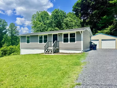 121 Irene Dr, Vinton, VA 24179