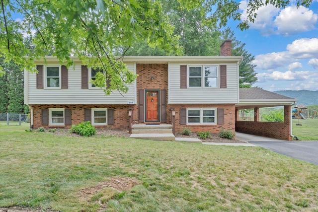 644 Knollwood Dr, Troutville, VA 24175