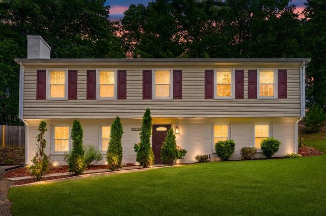 3030 Sedgefield Rd SW, Roanoke, VA 24015