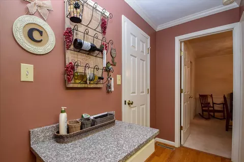 5448 Highfields Rd, Roanoke, VA 24018 photo 11