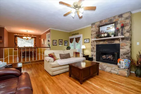 5448 Highfields Rd, Roanoke, VA 24018 photo 4