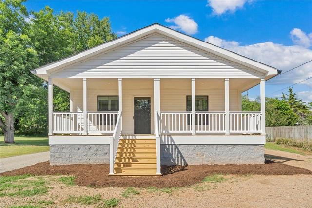 20 Spring St, Rocky Mount, VA 24151