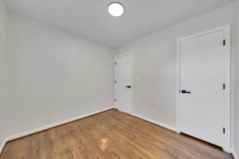 Bedroom - 678 E Augusta Ave, Vinton, VA 24179 photo 6 of 6