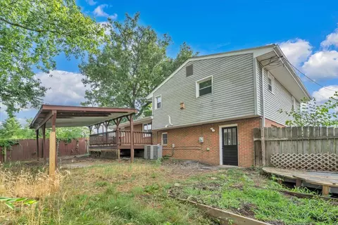 Exterior - 678 E Augusta Ave, Vinton, VA 24179 photo 7 of 10