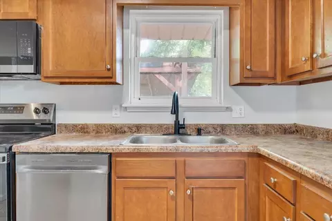 Kitchen - 678 E Augusta Ave, Vinton, VA 24179 photo 3 of 3