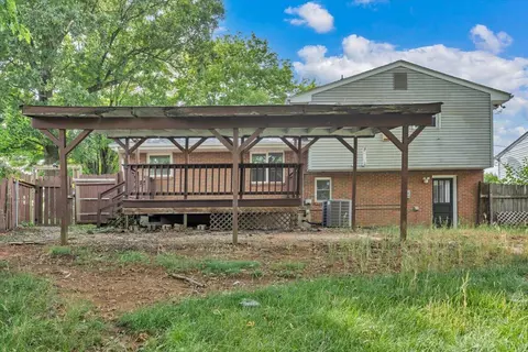 Exterior - 678 E Augusta Ave, Vinton, VA 24179 photo 9 of 10