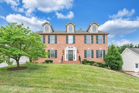 1341 Crutchfield St, Roanoke, VA 24019