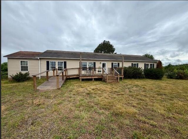 389 Kaye Trail Ln, Axton, VA 24054