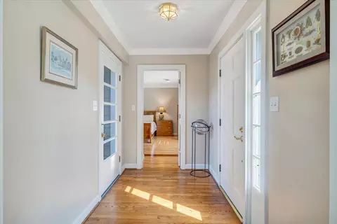 Entry Way - 3561 Wright Rd SW, Roanoke, VA 24015 photo 3 of 4
