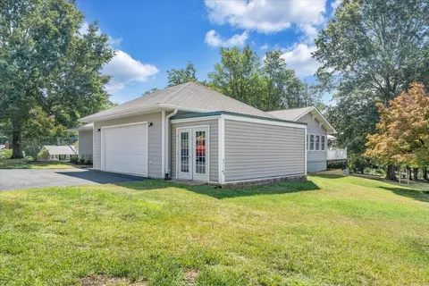 Exterior - 3561 Wright Rd SW, Roanoke, VA 24015 photo 12 of 18