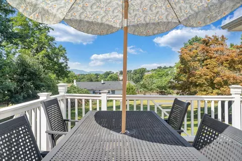 Exterior - 3561 Wright Rd SW, Roanoke, VA 24015 photo 9 of 18