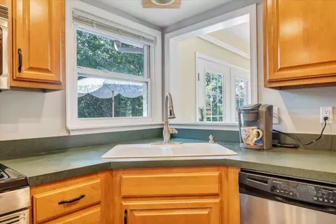Kitchen - 3561 Wright Rd SW, Roanoke, VA 24015 photo 5 of 5