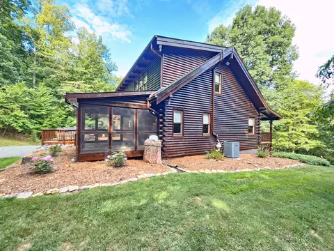 634 Zimmerman Rd, Blue Ridge, VA 24064