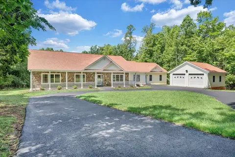 2677 Tolers Ferry Rd, Huddleston, VA 24104
