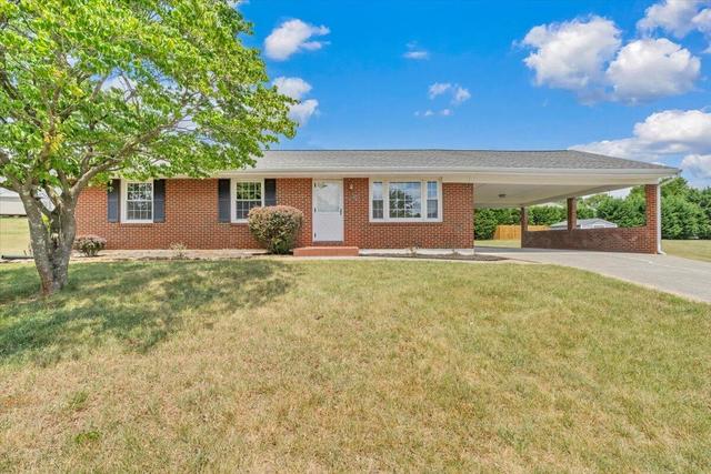 409 Decatur Cir, Salem, VA 24153