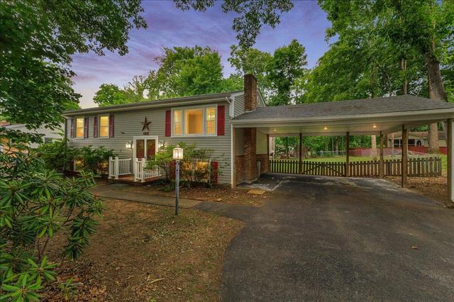 165 Beachmont Dr, Blue Ridge, VA 24064