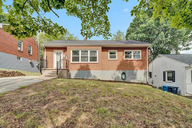 1810 Lawnhill St SW, Roanoke, VA 24015