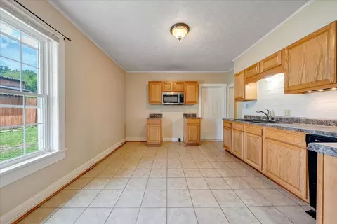 Kitchen - 1408 Hatcher Ave, Covington, VA 24426 photo 1 of 2