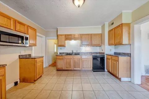 Kitchen - 1408 Hatcher Ave, Covington, VA 24426 photo 2 of 2