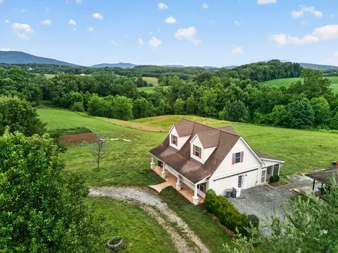 2326 Callaway Rd, Rocky Mount, VA 24151
