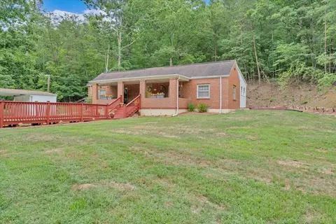 1852 Wildwood Rd, Salem, VA 24153