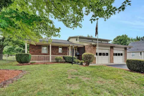 216 Poplar Ave, Salem, VA 24153