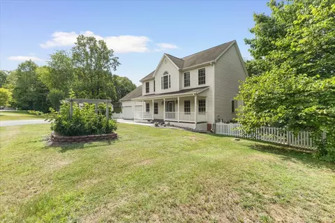282 Four Seasons Dr, Troutville, VA 24175