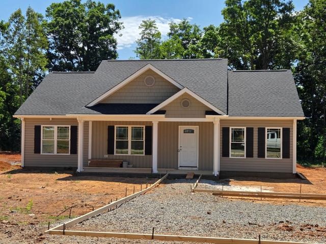 65 Heritage Ln, Hardy, VA 24101