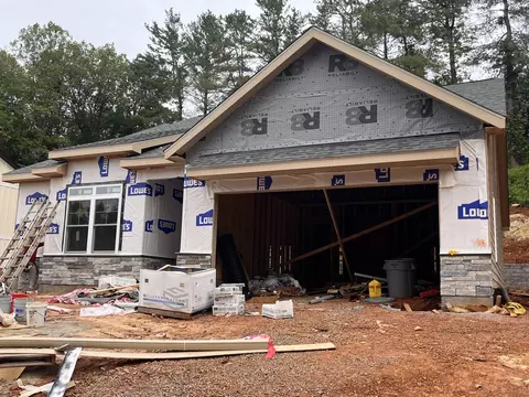 290 Anderson St, Rocky Mount, VA 24151