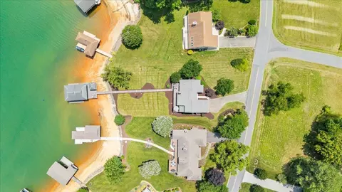 View/Area - 2810 Waters Edge Dr, Penhook, VA 24137 photo 8 of 14