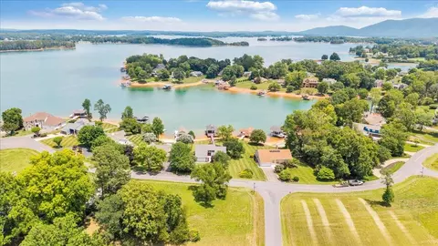 View/Area - 2810 Waters Edge Dr, Penhook, VA 24137 photo 11 of 14