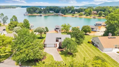 View/Area - 2810 Waters Edge Dr, Penhook, VA 24137 photo 9 of 14