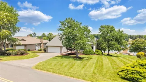 Exterior - 2810 Waters Edge Dr, Penhook, VA 24137 photo 29 of 30