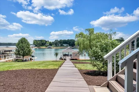Exterior - 2810 Waters Edge Dr, Penhook, VA 24137 photo 19 of 30