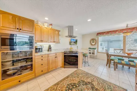 Kitchen - 2810 Waters Edge Dr, Penhook, VA 24137 photo 9 of 11